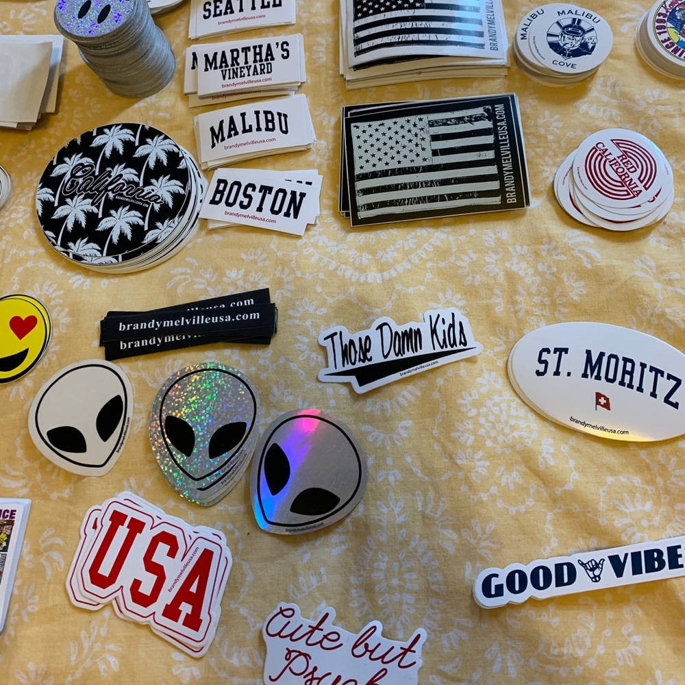 500 brandy Melville stickers - Picture 5 of 5